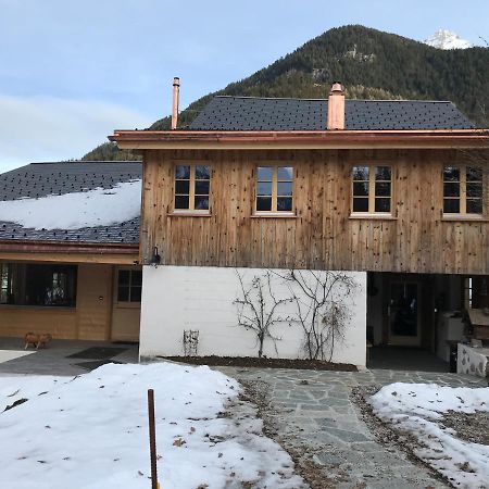 Au Pre Des Chevaux Bed & Breakfast Chateau-d'Oex Exterior foto